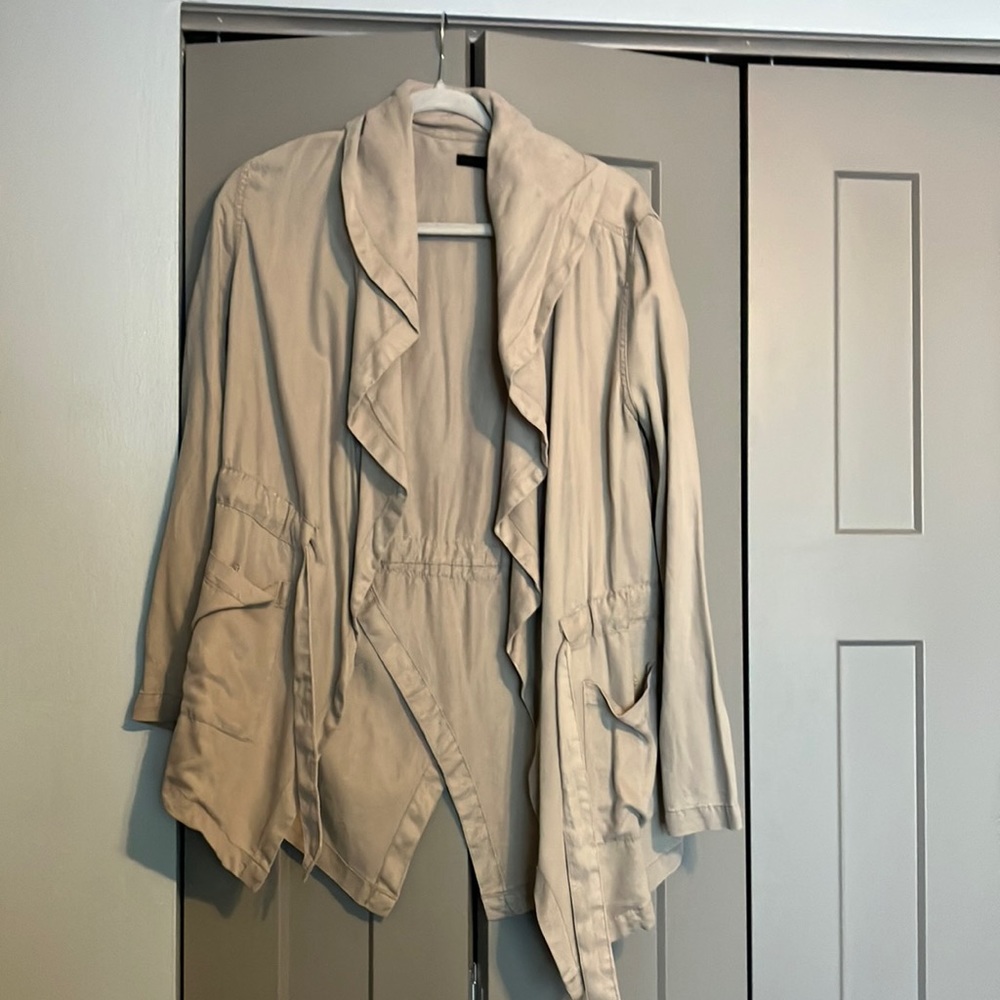 Women’s lightweight jacket